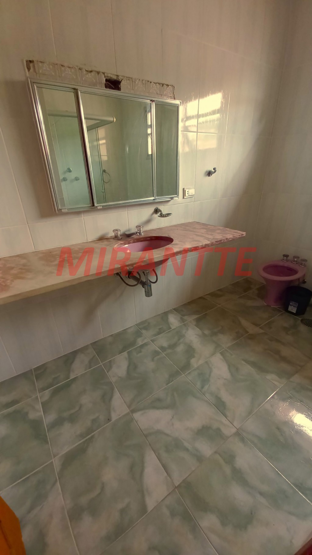 Sobrado de 377m² com 5 quartos em Palmas Do Tremembé