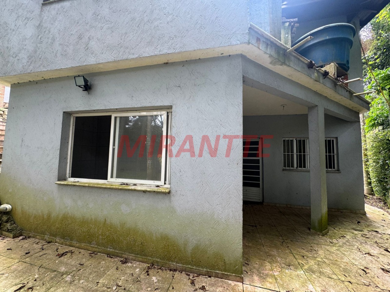 Sobrado de 400m² com 4 quartos em Jardim Samambaia – Mairiporã