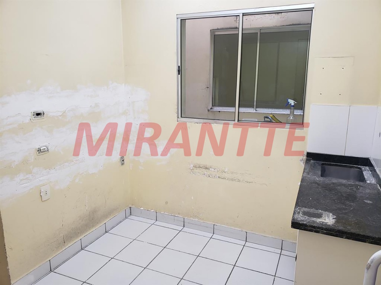 Comercial de 160m² em Jaçana