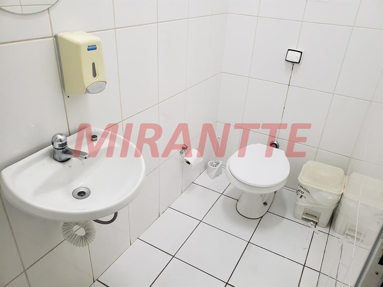 Comercial de 160m² em Jaçana