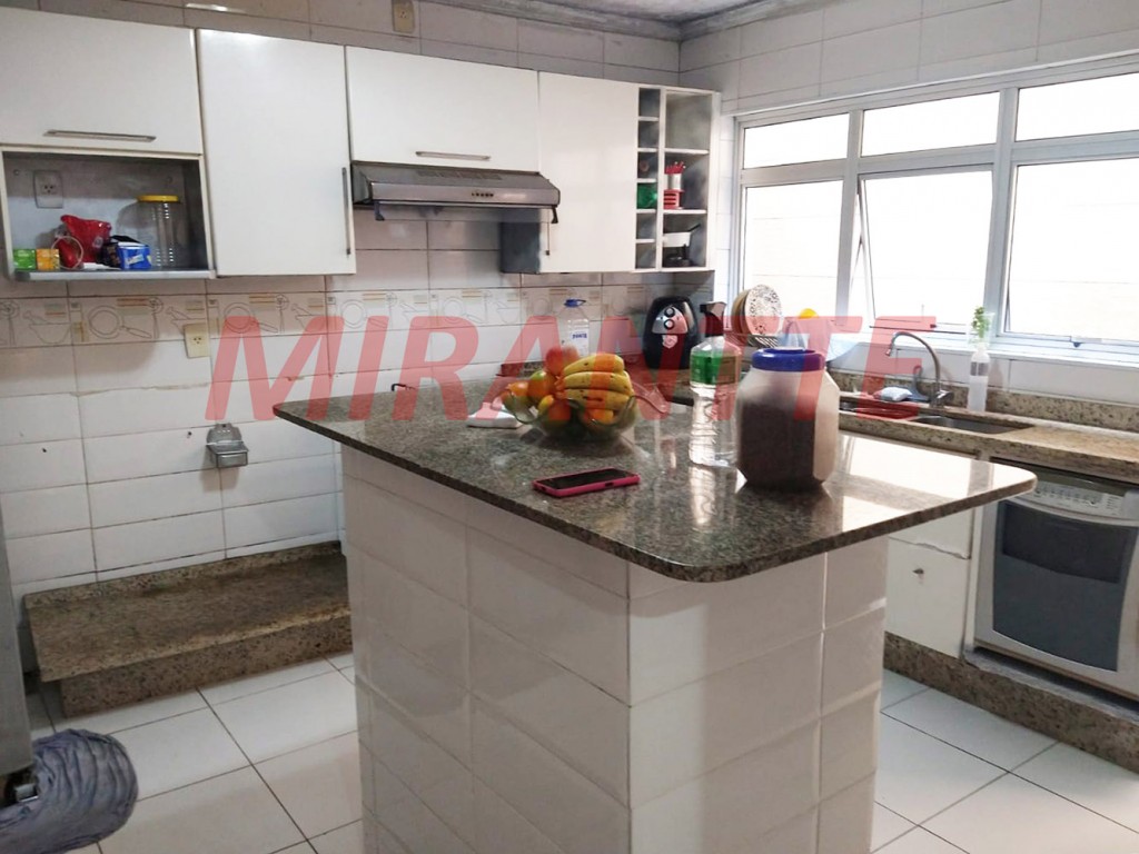 Casa terrea de 190m² com 4 quartos em Vila Mazzei