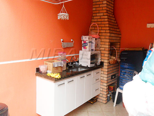 Sobrado de 131m² com 3 quartos em Vila Constança