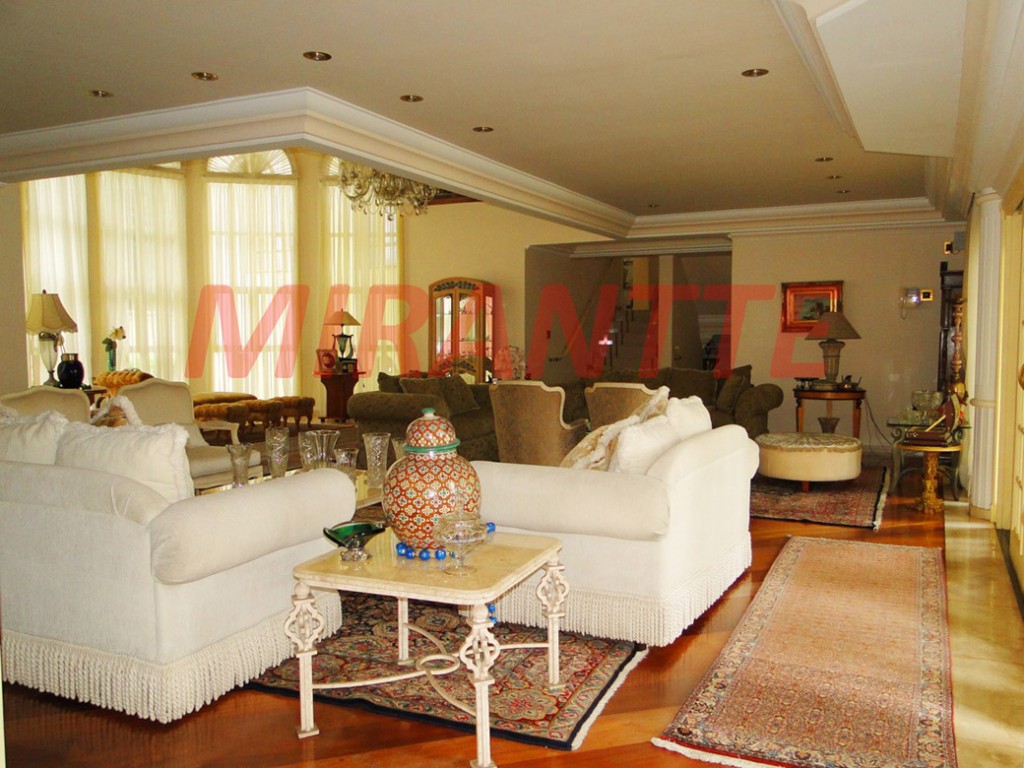 Sobrado de 885m² com 3 quartos em Horto Florestal