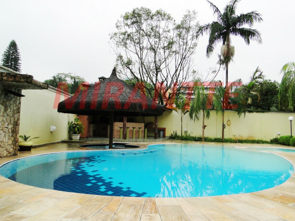 Sobrado de 885m² com 3 quartos em Horto Florestal