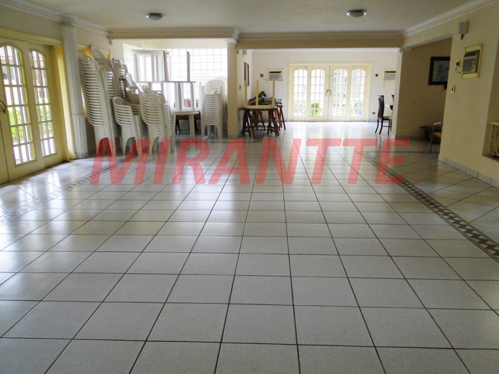 Sobrado de 885m² com 3 quartos em Horto Florestal