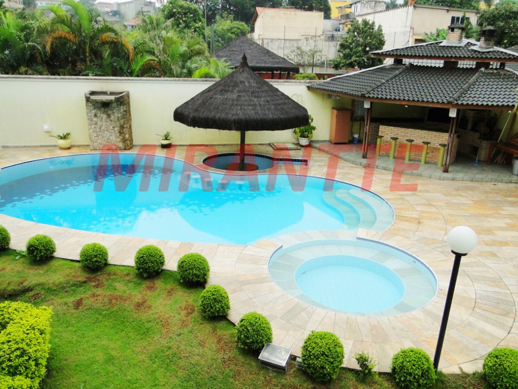 Sobrado de 885m² com 3 quartos em Horto Florestal