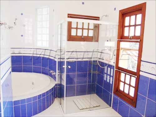 Sobrado com 4 quartos em Barro Branco