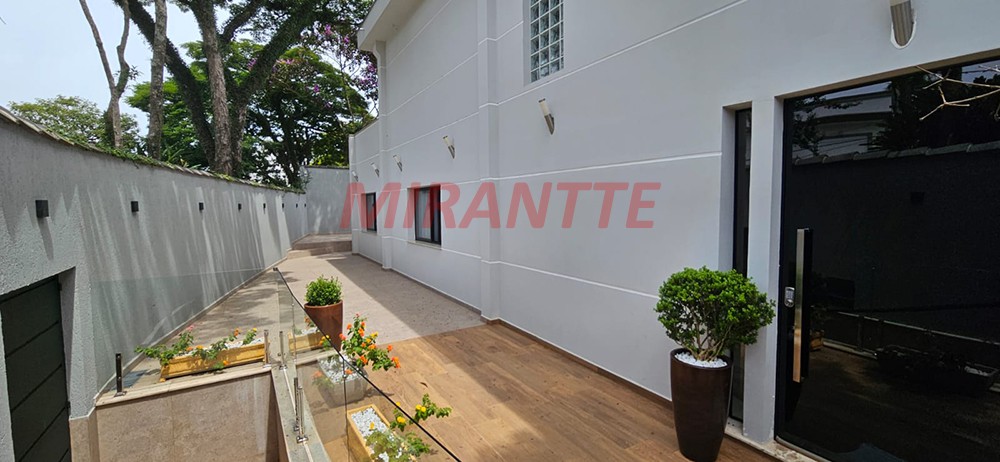 Cond. fechado de 315m² com 4 quartos em Palmas Do Tremembé