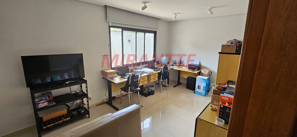 Cond. fechado de 315m² com 4 quartos em Palmas Do Tremembé