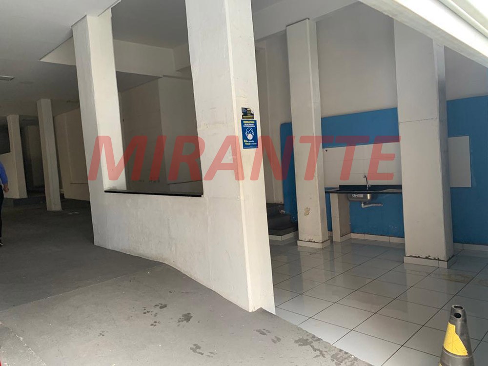 Comercial de 210m² em Santana