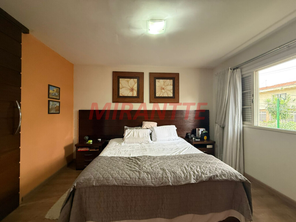 Sobrado de 360m² com 4 quartos em Jardim Floresta