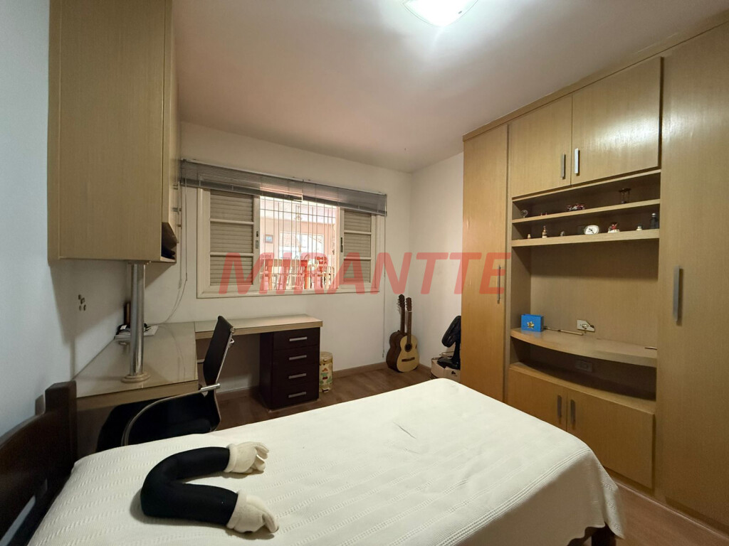 Sobrado de 360m² com 4 quartos em Jardim Floresta
