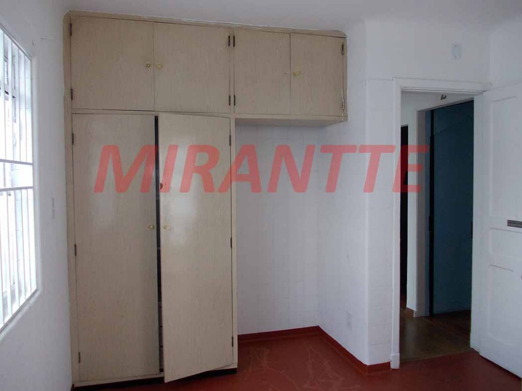 Comercial de 240m² em Santana