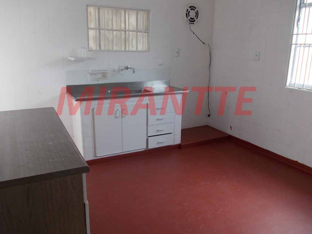 Comercial de 240m² em Santana