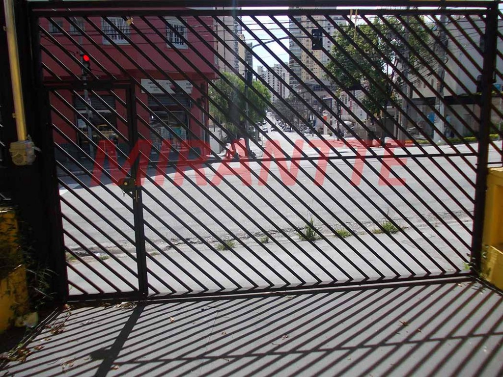 Comercial de 240m² em Santana