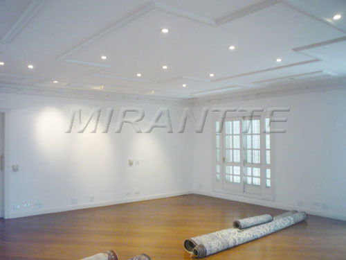 Sobrado de 1200m² com 5 quartos em Morumbi