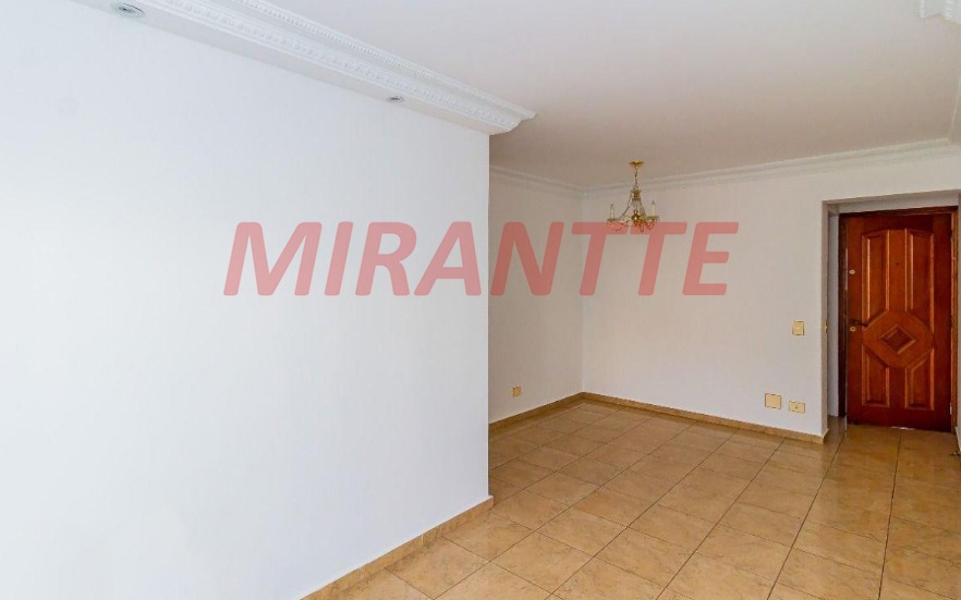 Apartamento de 70m² com 3 quartos em Chora Menino