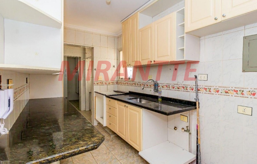 Apartamento de 70m² com 3 quartos em Chora Menino