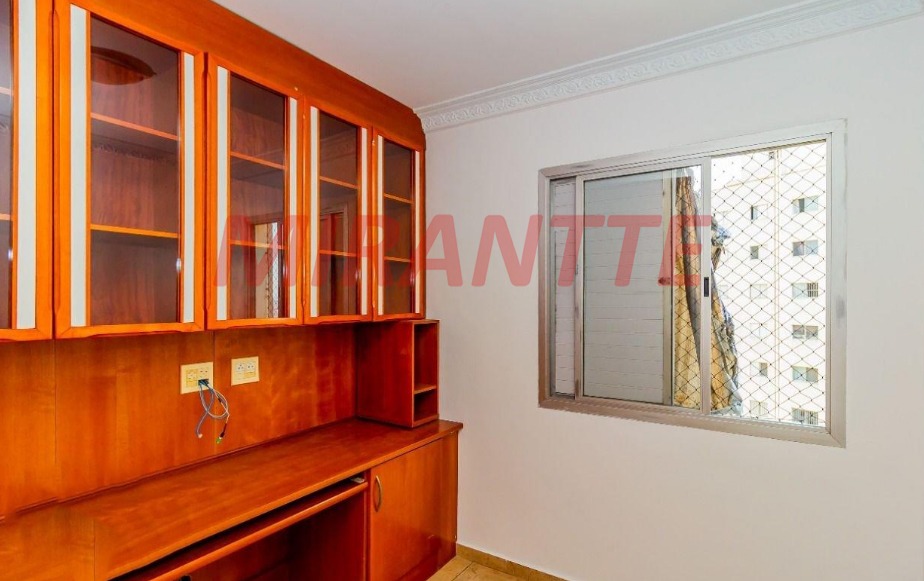 Apartamento de 70m² com 3 quartos em Chora Menino