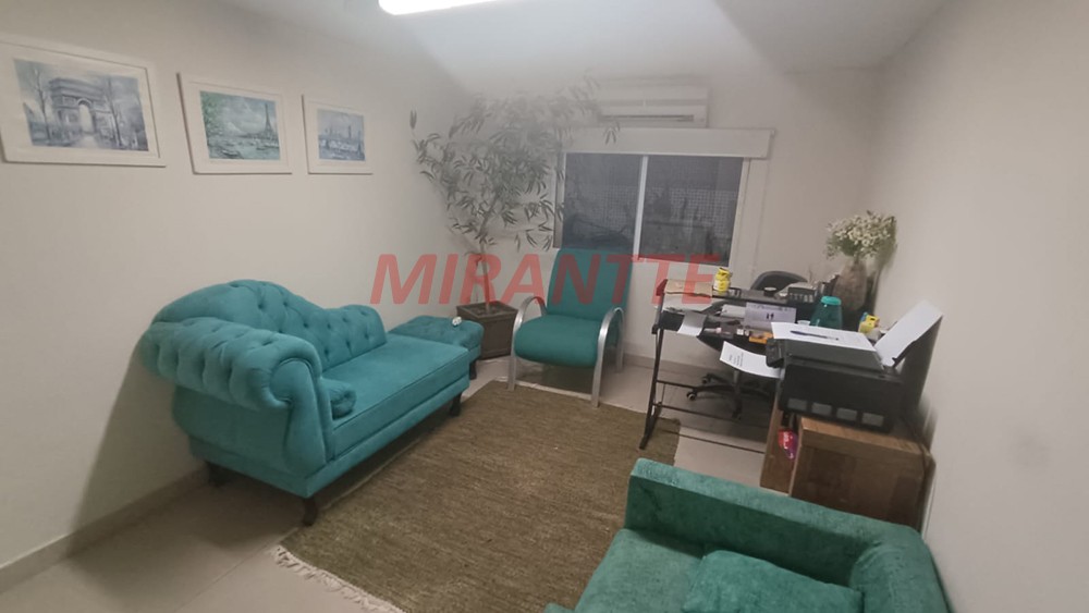 Sobrado de 30m² com 5 quartos em Santana