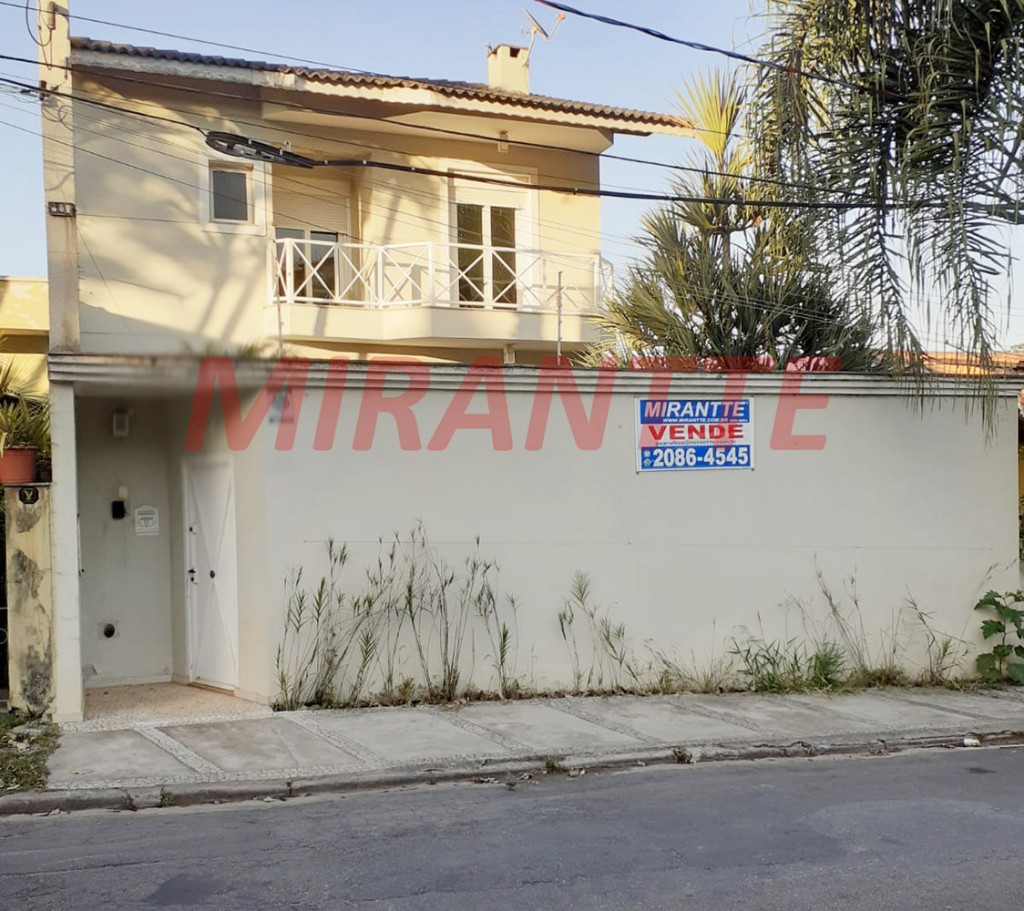 Sobrado de 311m² com 3 quartos em Vila Rosália