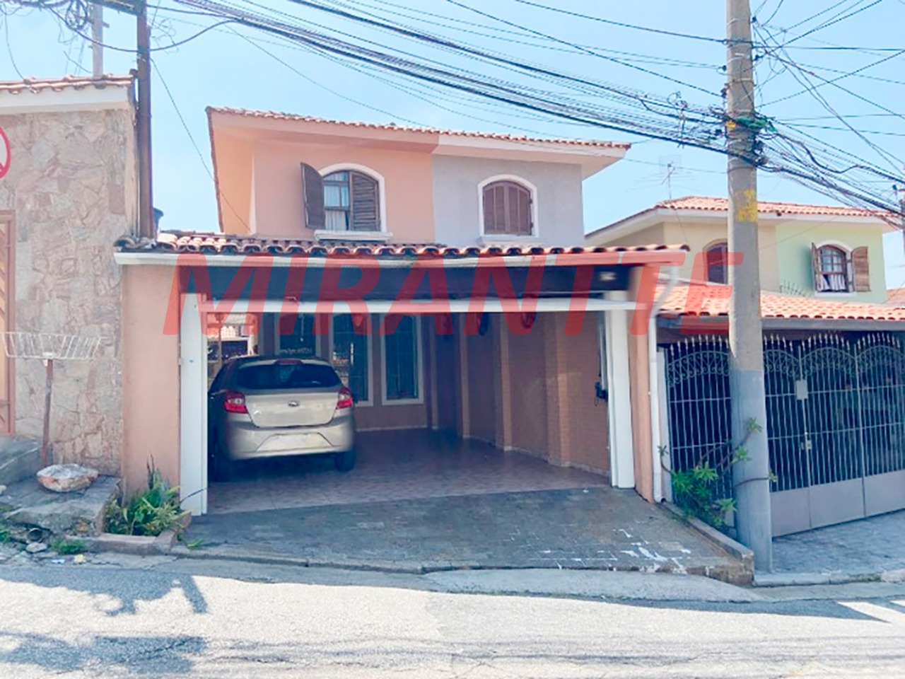 Sobrado de 159m² com 3 quartos em Vila Gustavo