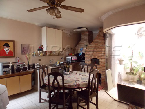 Sobrado de 330m² com 4 quartos em Santana