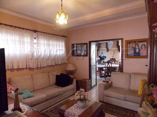 Sobrado de 330m² com 4 quartos em Santana
