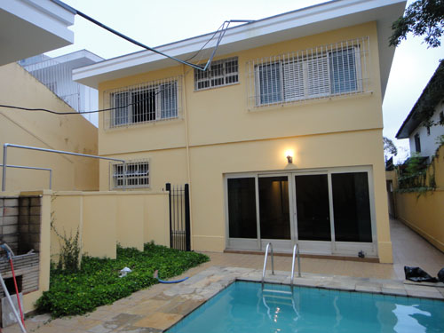 Sobrado de 420m² com 4 quartos em Vila Madalena