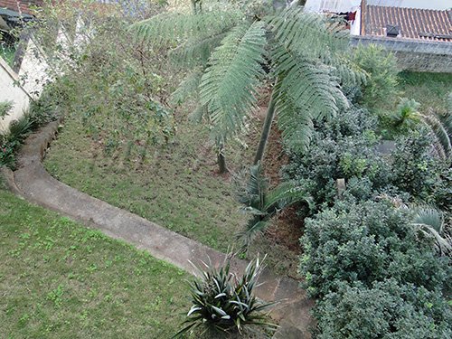 Sobrado de 360m² com 5 quartos em Jardim Bibi