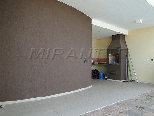 Sobrado de 360m² com 5 quartos em Jardim Bibi