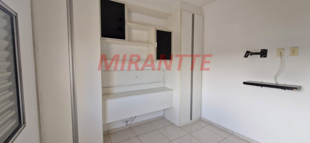 Sobrado de 299m² com 4 quartos em Vila Medeiros