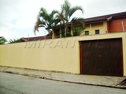 Sobrado de 540m² com 3 quartos em Jardim Virginia Bianca