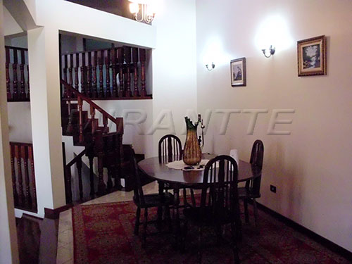 Sobrado de 540m² com 3 quartos em Jardim Virginia Bianca
