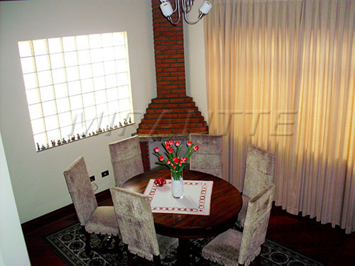 Sobrado de 540m² com 3 quartos em Jardim Virginia Bianca
