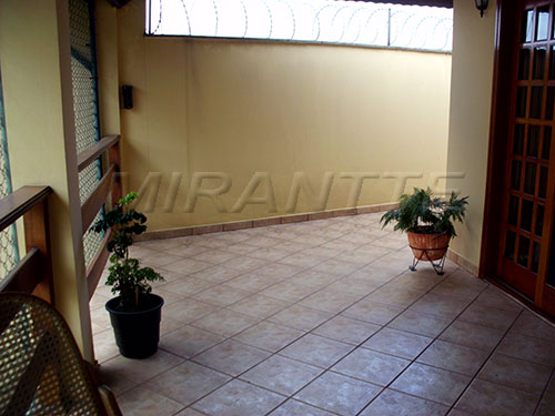 Sobrado de 540m² com 3 quartos em Jardim Virginia Bianca