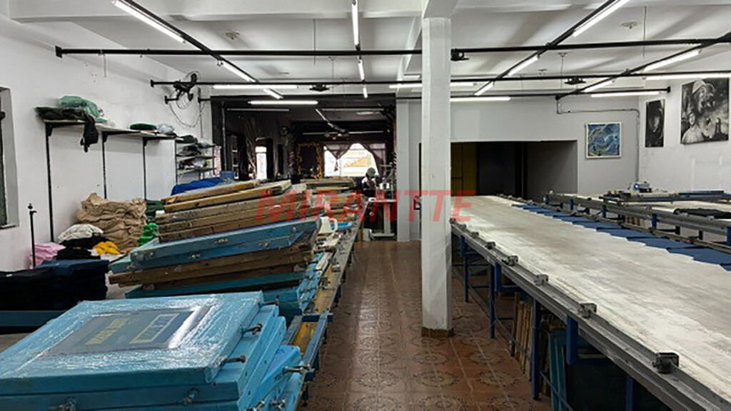 Comercial de 700m² em Vila Maria
