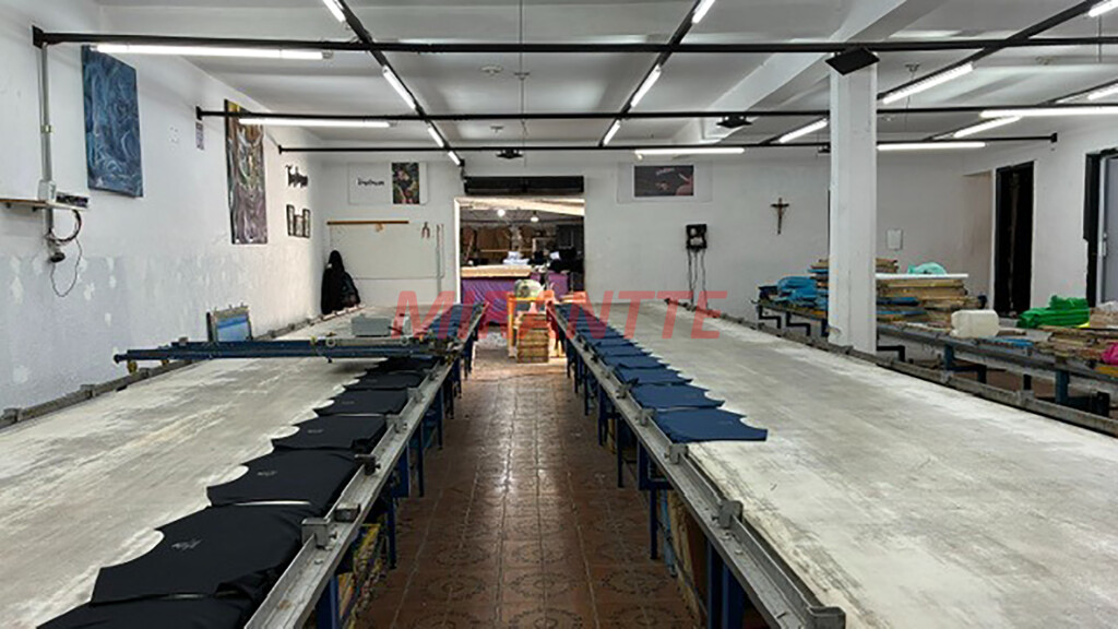 Comercial de 700m² em Vila Maria