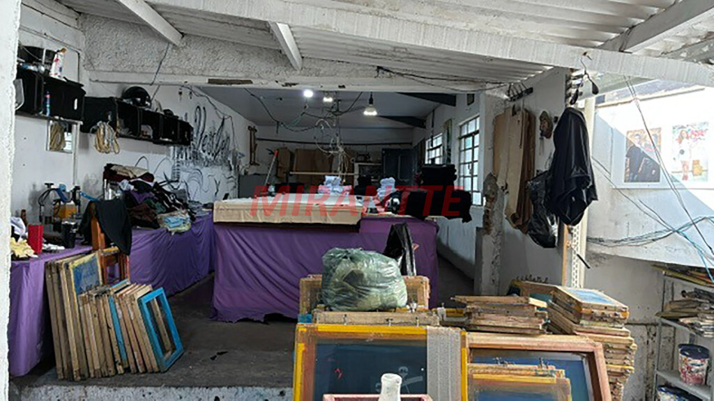 Comercial de 700m² em Vila Maria