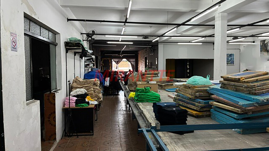 Comercial de 700m² em Vila Maria