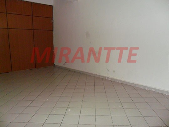 Comercial de 400m² em Luz