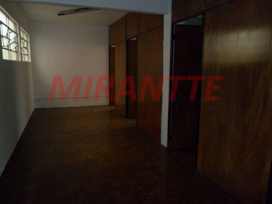 Comercial de 400m² em Luz