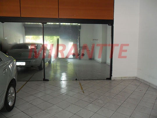 Comercial de 400m² em Luz
