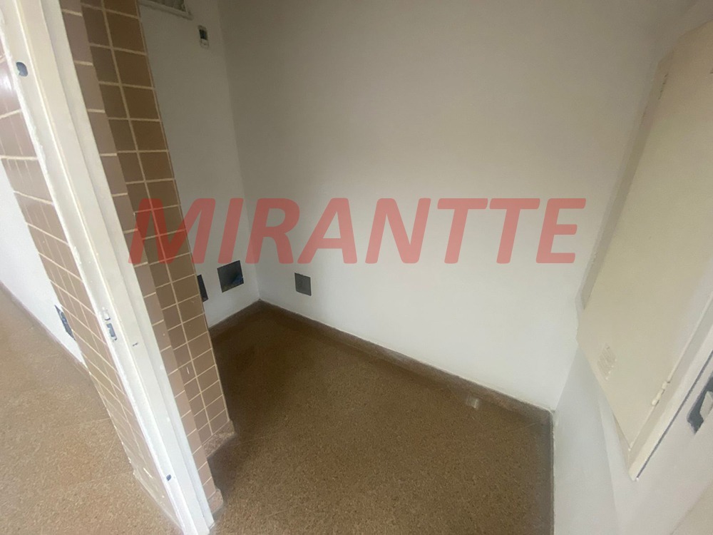 Comercial de 486m² em Santana