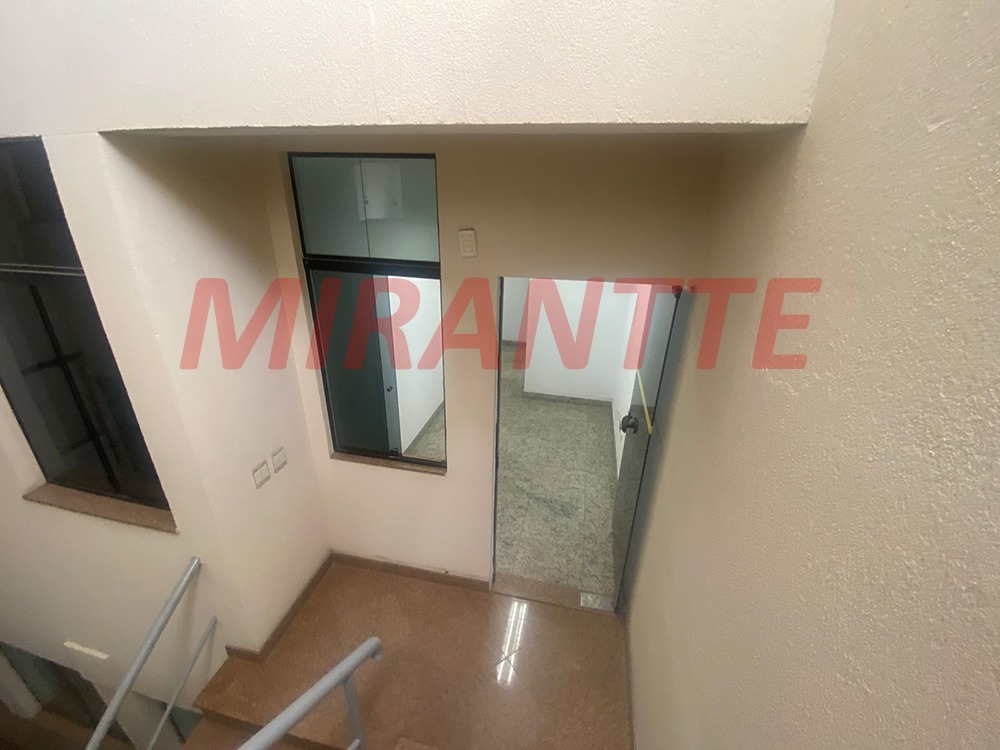 Comercial de 486m² em Santana