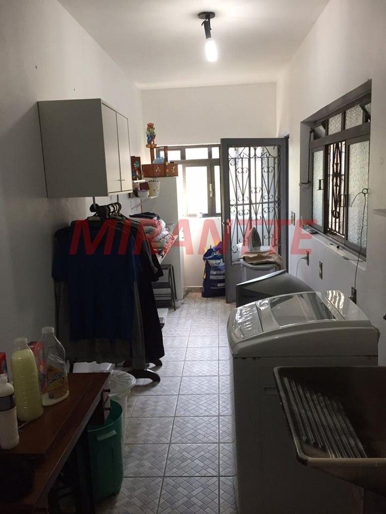 Sobrado de 260m² com 3 quartos em Tremembe