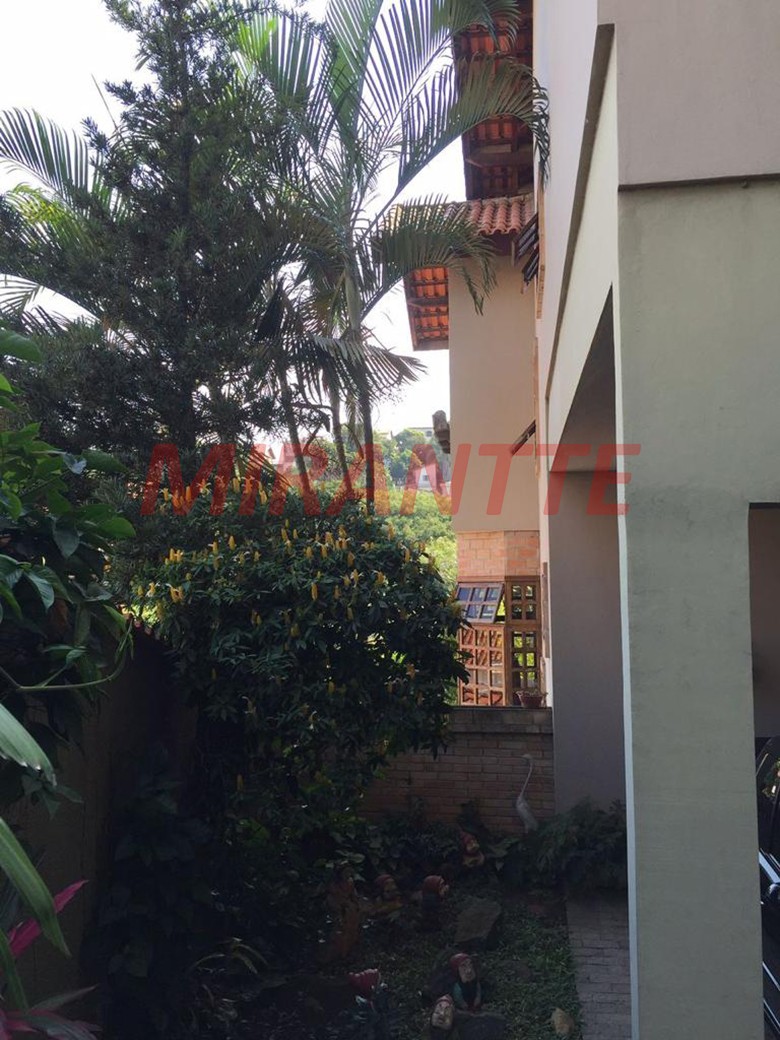 Sobrado de 260m² com 3 quartos em Tremembe