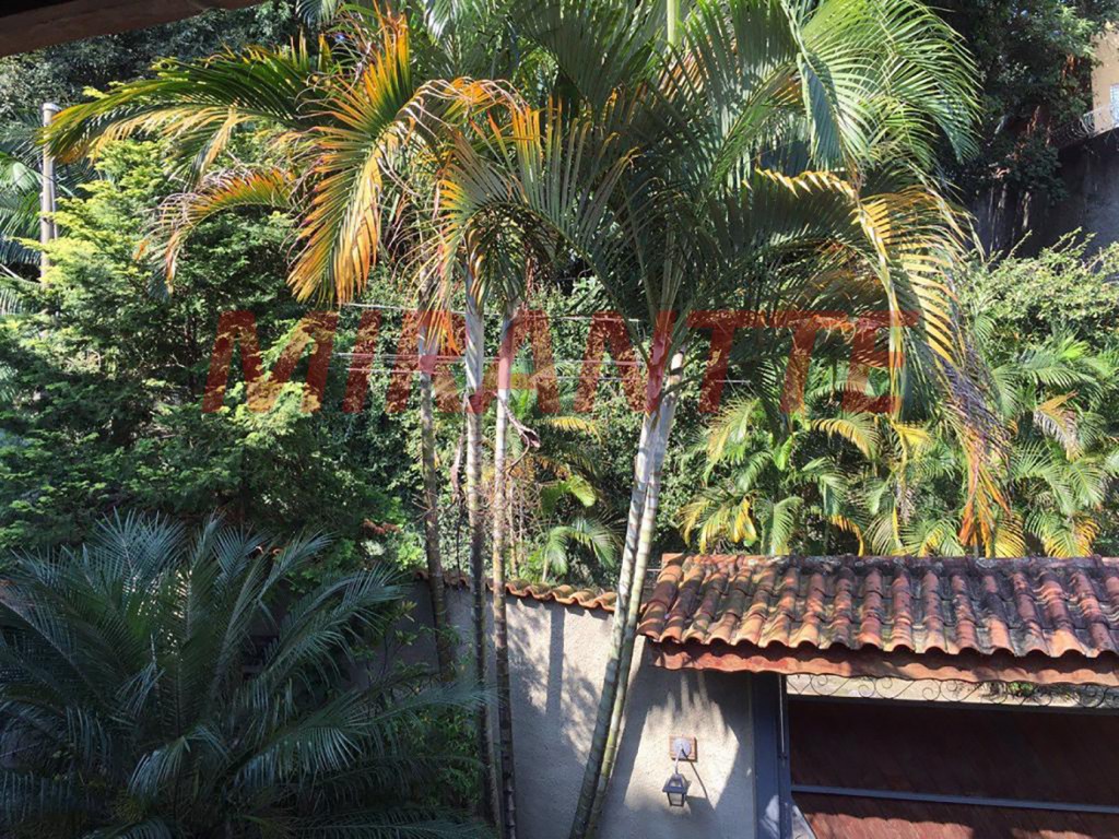 Sobrado de 260m² com 3 quartos em Tremembe