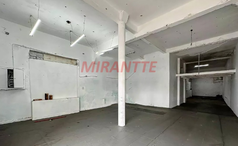 Comercial de 480m² em Imirim