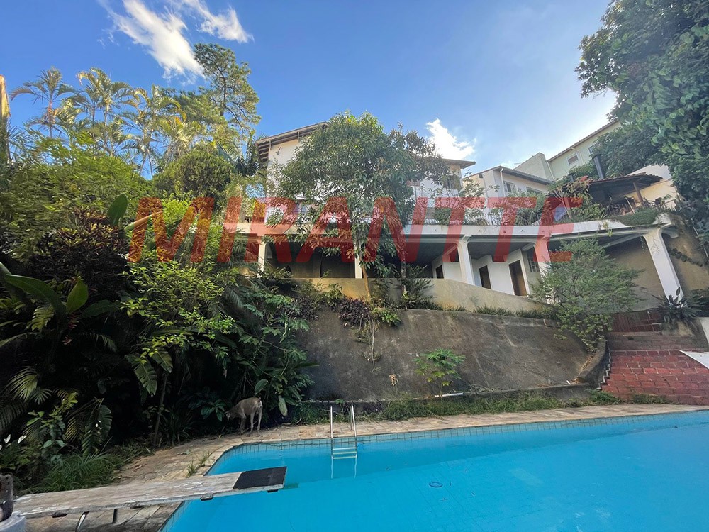 Sobrado de 400m² com 5 quartos em Vila Albertina